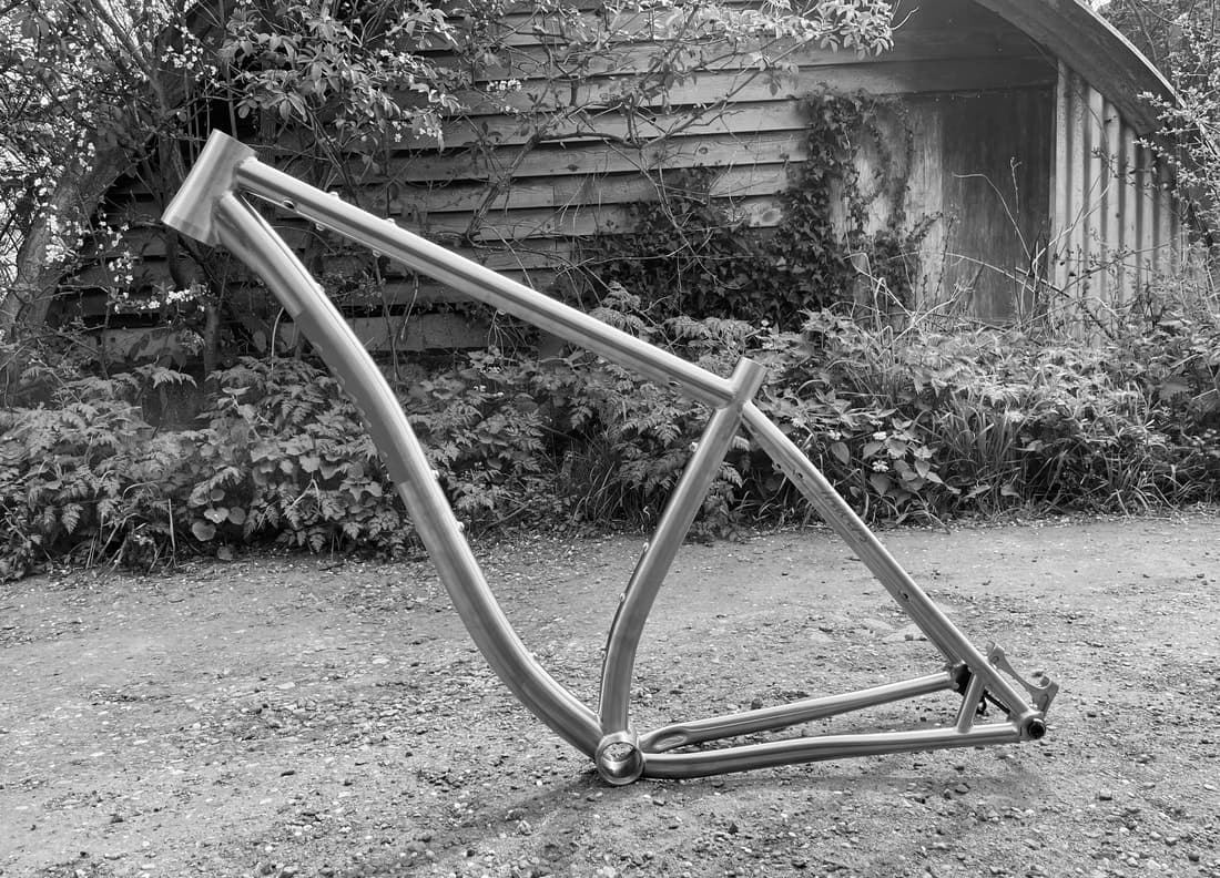 Travers MIGHTi 32 titanium bikepacking frame